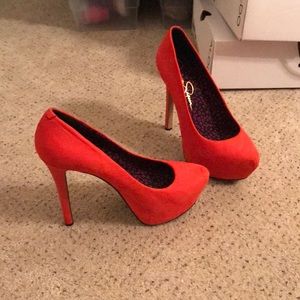 Orange Jessica Simpson heels